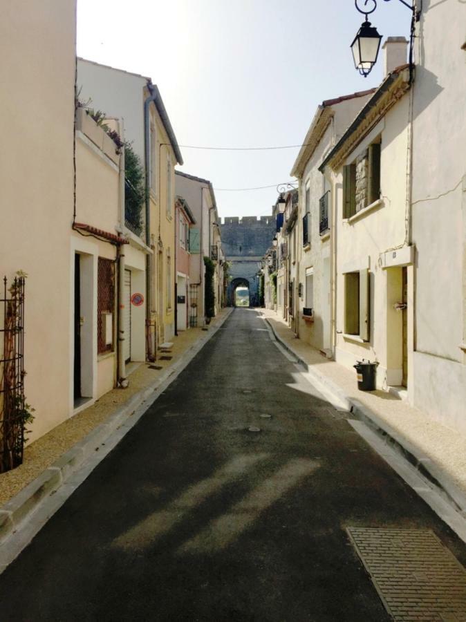 Au Coeur Des Remparts Lejlighed Aigues-Mortes Eksteriør billede